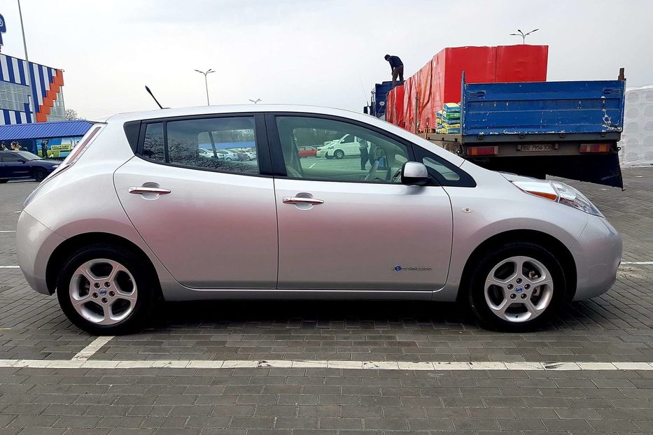 Продам Nissan Leaf 2011 года в Николаеве