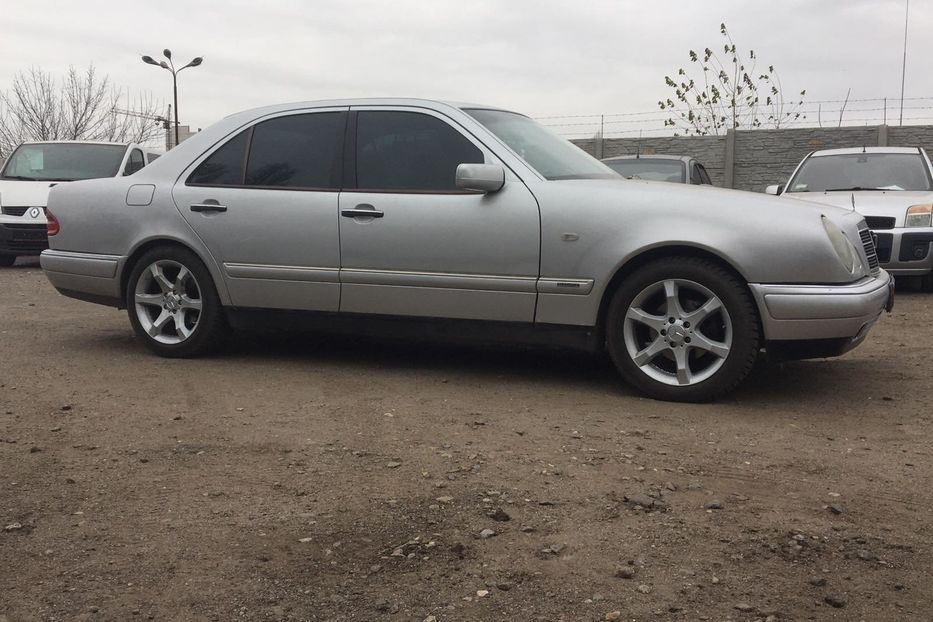 Продам Mercedes-Benz E-Class 430 2001 года в Николаеве