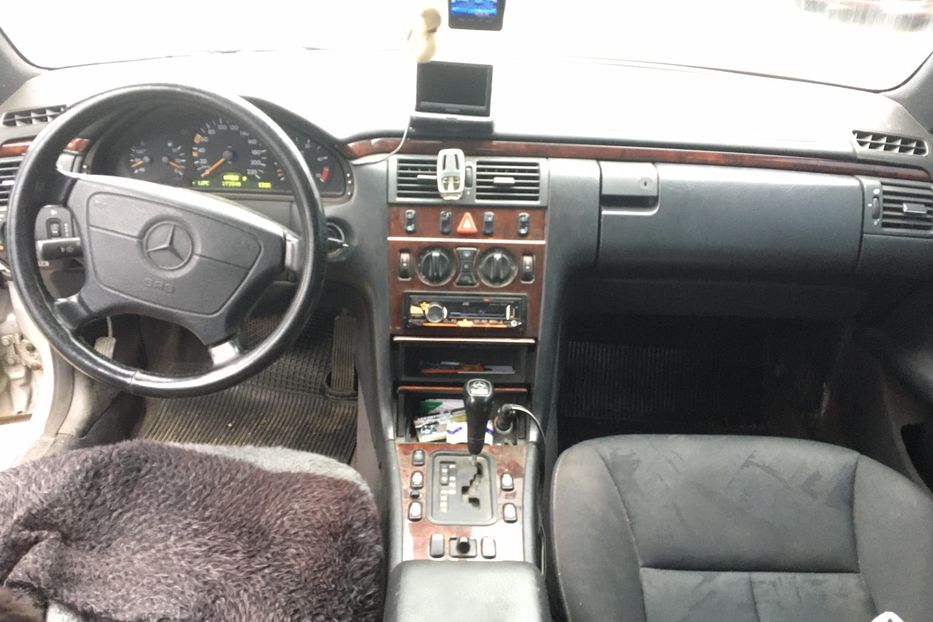 Продам Mercedes-Benz E-Class 430 2001 года в Николаеве