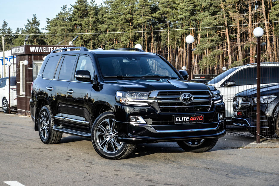 Тойота 200 дизель. Toyota Land Cruiser 200 Diesel. Toyota Land Cruiser 200 Executive Lounge 2019. Тойота ленд Крузер 200 2019 экзекьютив лаунж. Land Cruiser 200 Executive Lounge 2020.