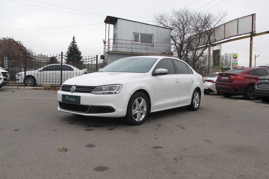 Продам Volkswagen Jetta SE 2013 года в Одессе