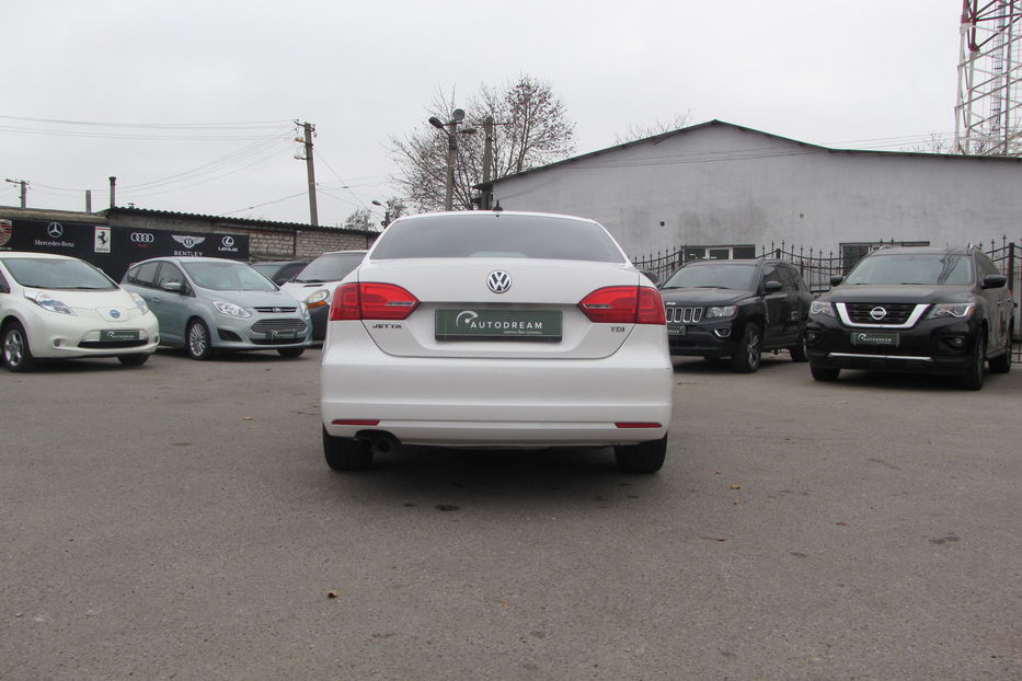 Продам Volkswagen Jetta SE 2013 года в Одессе