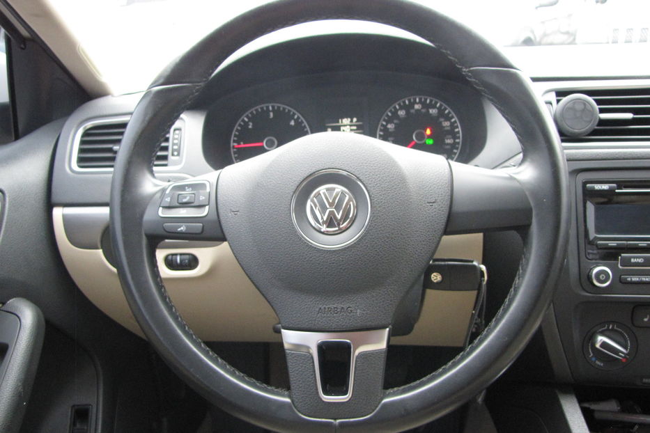 Продам Volkswagen Jetta SE 2013 года в Одессе