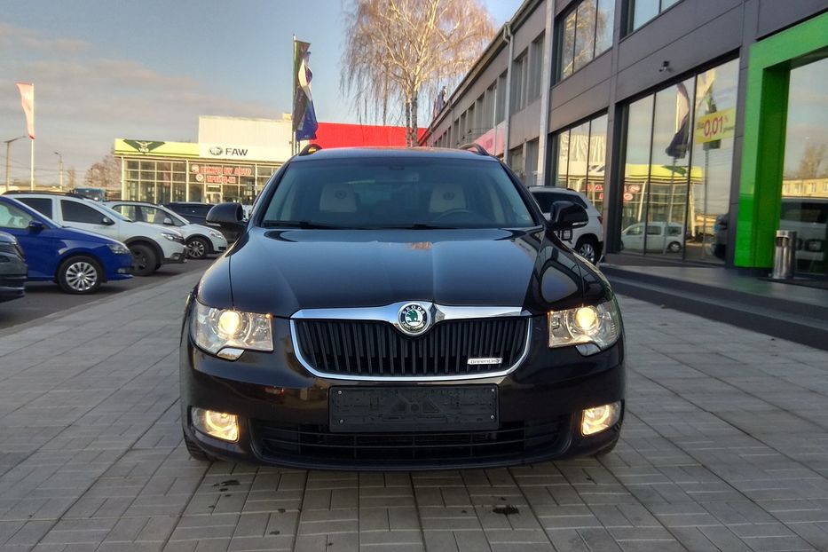 Продам Skoda Superb Combi 2012 года в Николаеве