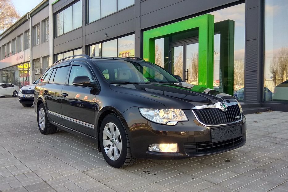 Продам Skoda Superb Combi 2012 года в Николаеве