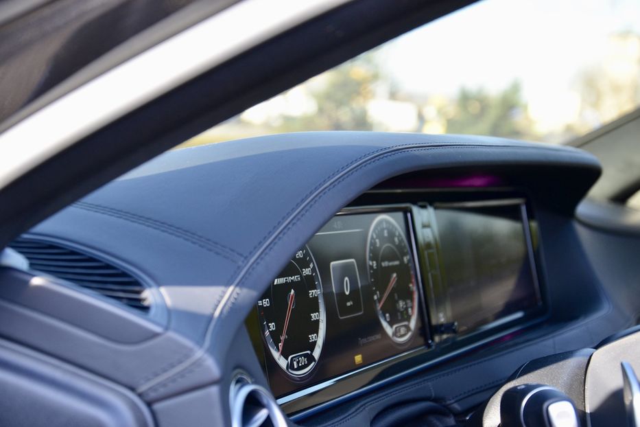 Продам Mercedes-Benz S-Class  63 AMG 2013 года в Киеве
