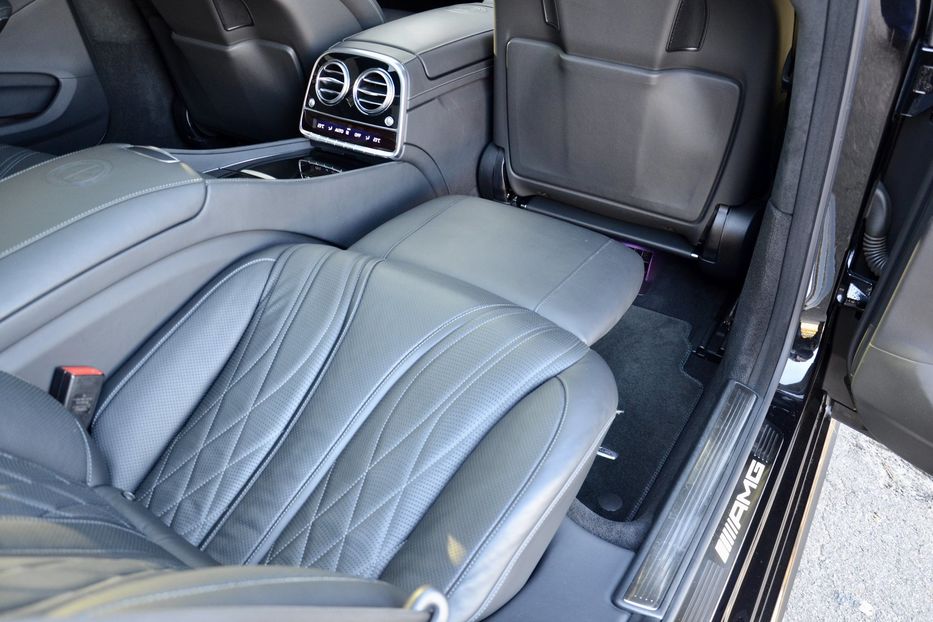 Продам Mercedes-Benz S-Class  63 AMG 2013 года в Киеве