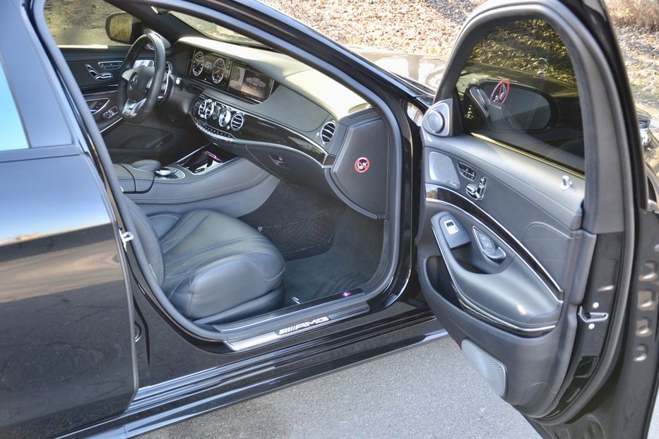 Продам Mercedes-Benz S-Class  63 AMG 2013 года в Киеве