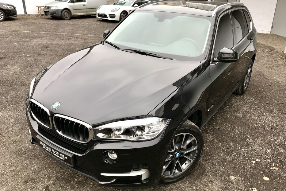 Продам BMW X5 30D X-Drive Официальный 2013 года в Киеве