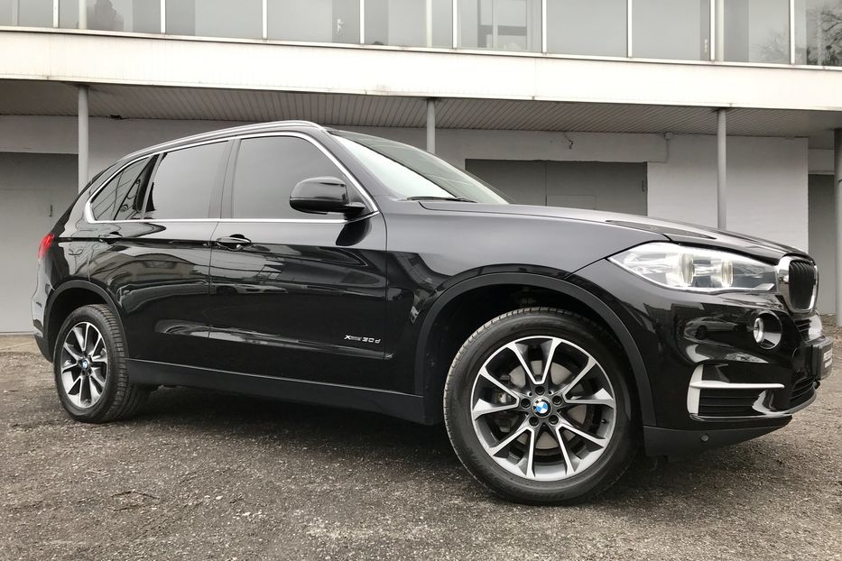 Продам BMW X5 30D X-Drive Официальный 2013 года в Киеве