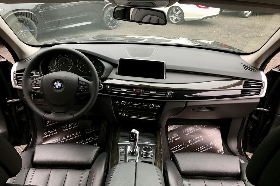 Продам BMW X5 30D X-Drive Официальный 2013 года в Киеве