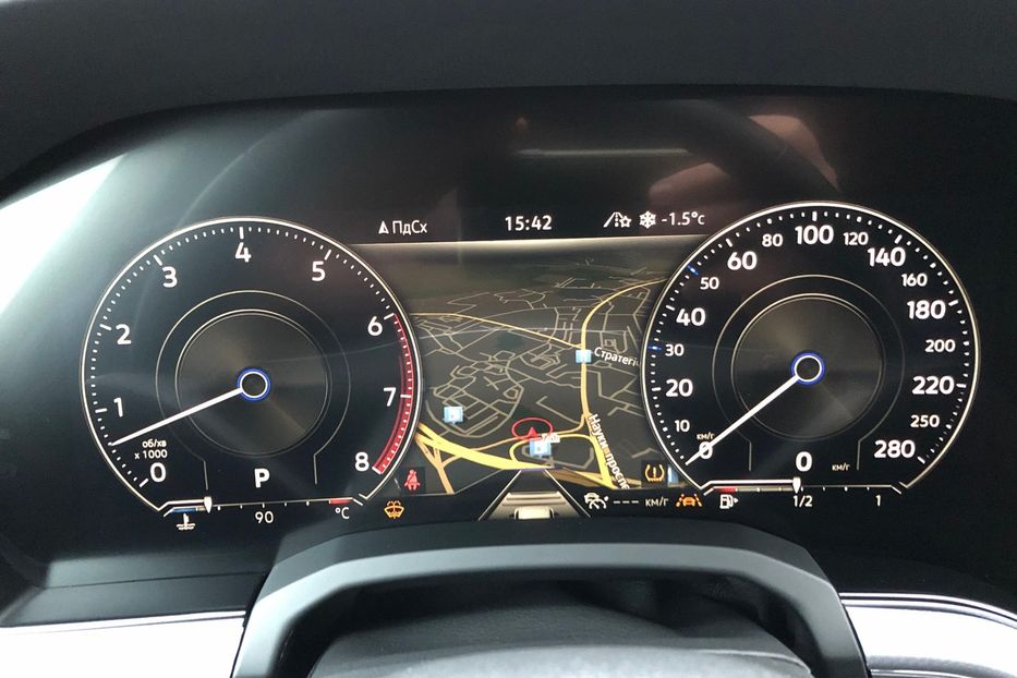 Продам Volkswagen Touareg R-Line 2018 года в Киеве