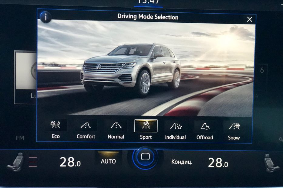 Продам Volkswagen Touareg R-Line 2018 года в Киеве