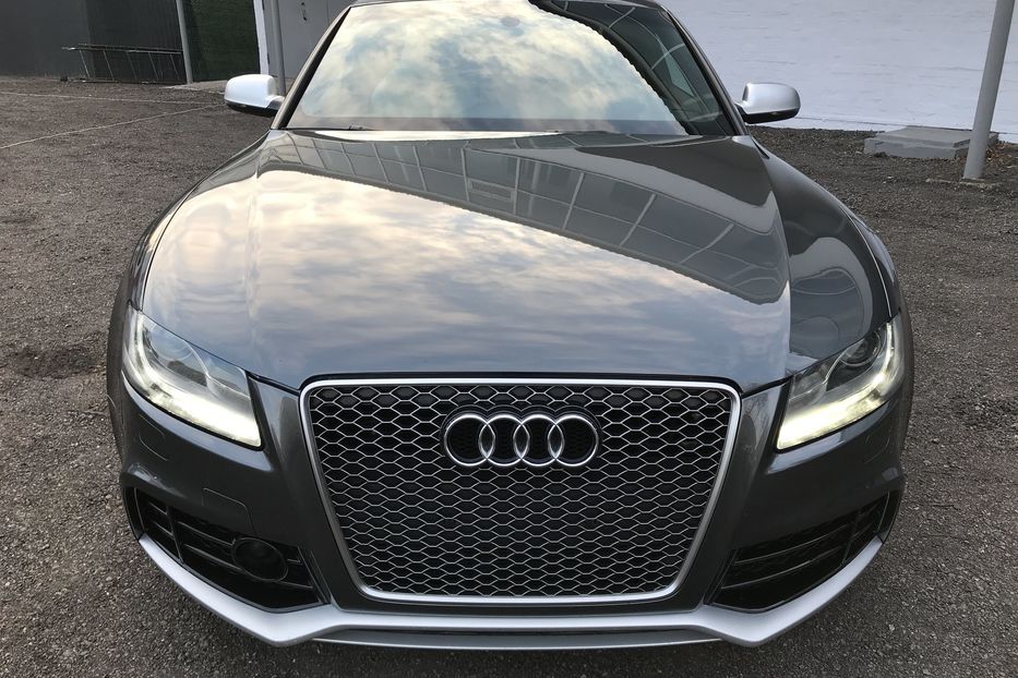 Продам Audi RS5 Quattro Официальная 2011 года в Киеве