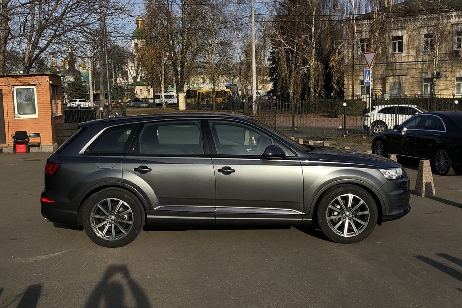 Продам Audi Q7 3.0 TDI  2018 года в Киеве