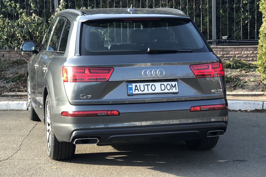 Продам Audi Q7 3.0 TDI  2018 года в Киеве