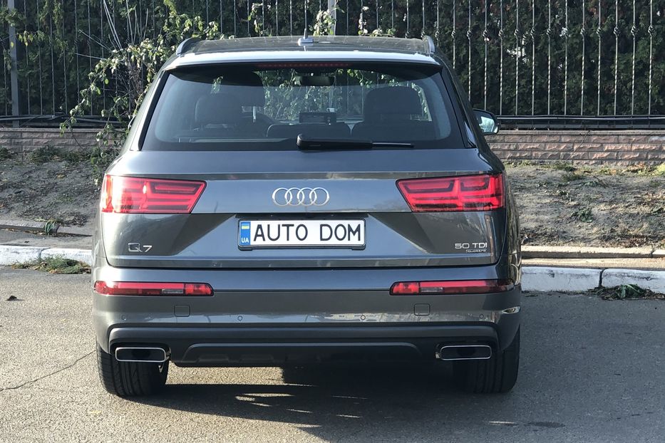 Продам Audi Q7 3.0 TDI  2018 года в Киеве