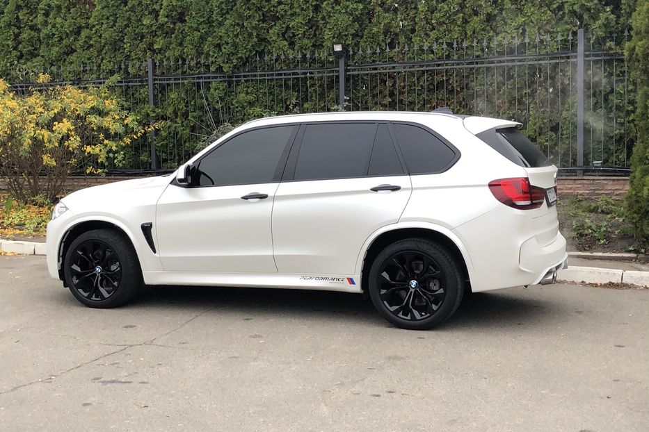 Продам BMW X5 35i M-обвес X-drive USA 2017 года в Киеве