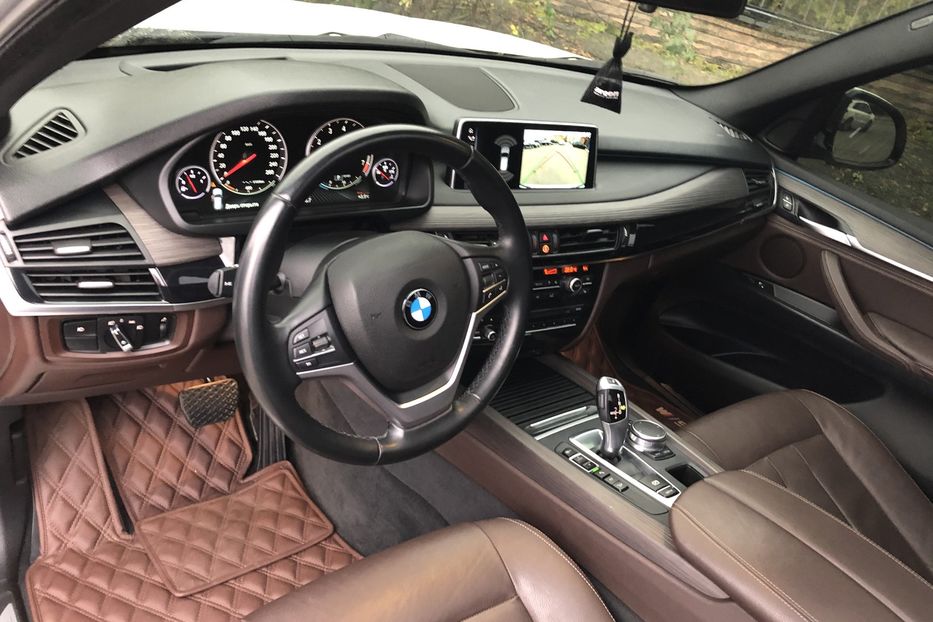 Продам BMW X5 35i M-обвес X-drive USA 2017 года в Киеве