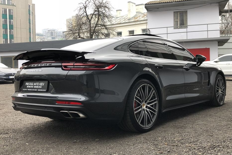 Продам Porsche Panamera TURBO NEW Официальный 2018 года в Киеве