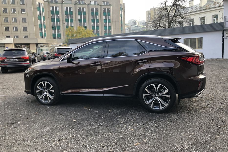 Продам Lexus RX 300 AWD Executive+ Официальный 2019 года в Киеве