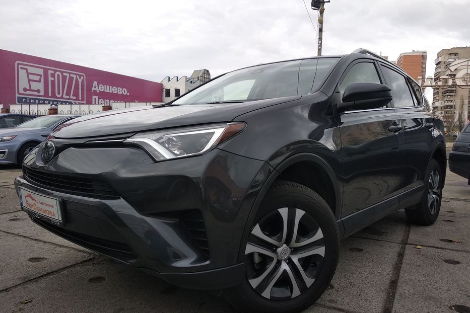 Продам Toyota Rav 4 2018 года в Одессе