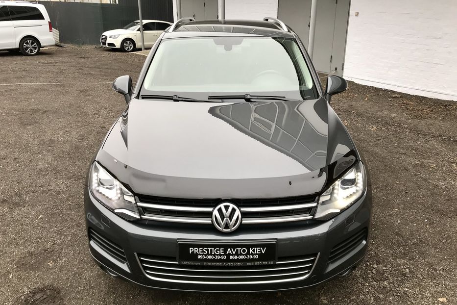 Продам Volkswagen Touareg TDI Официальный 2013 года в Киеве