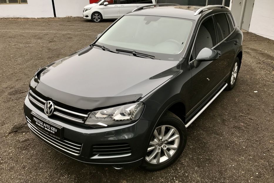 Продам Volkswagen Touareg TDI Официальный 2013 года в Киеве