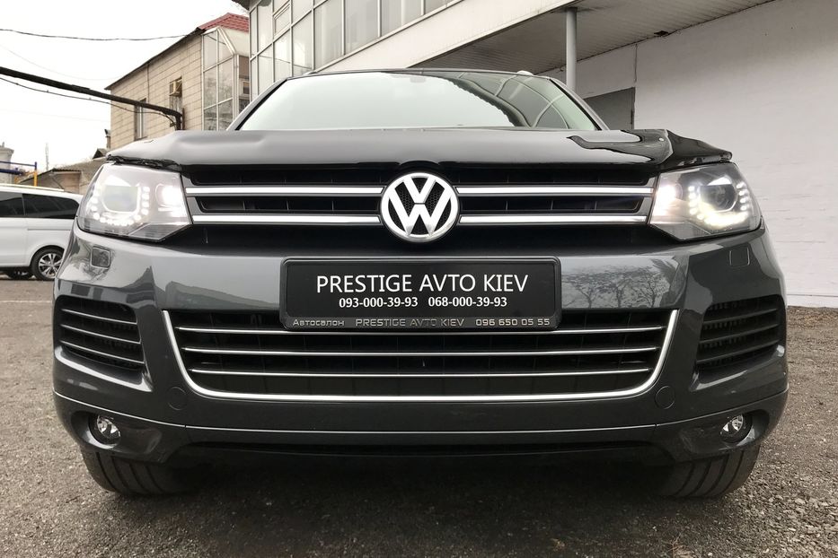 Продам Volkswagen Touareg TDI Официальный 2013 года в Киеве
