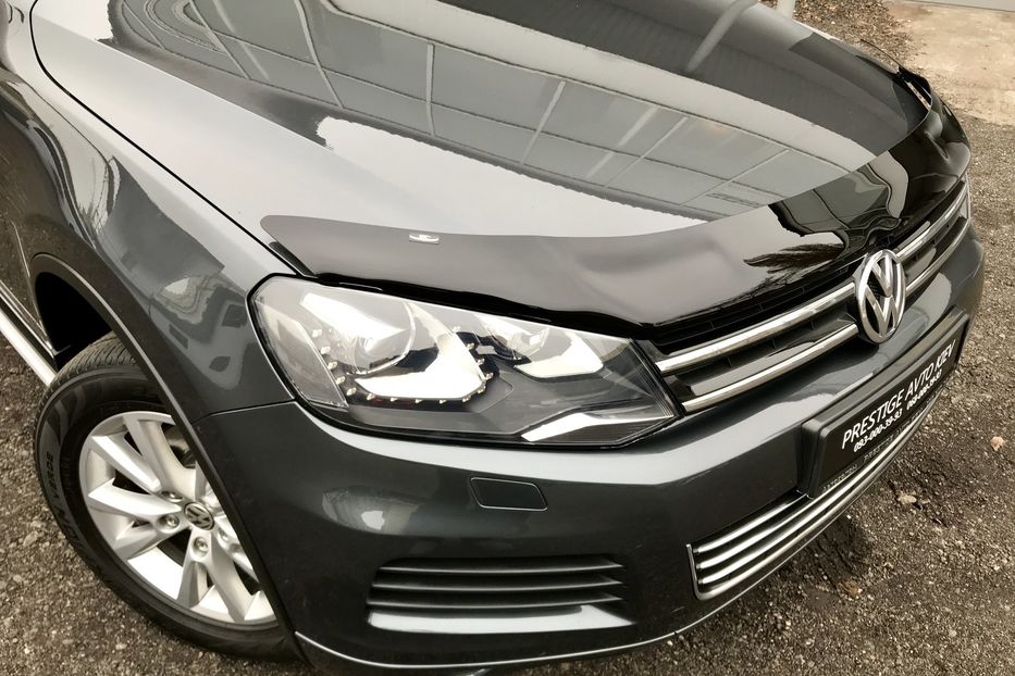 Продам Volkswagen Touareg TDI Официальный 2013 года в Киеве