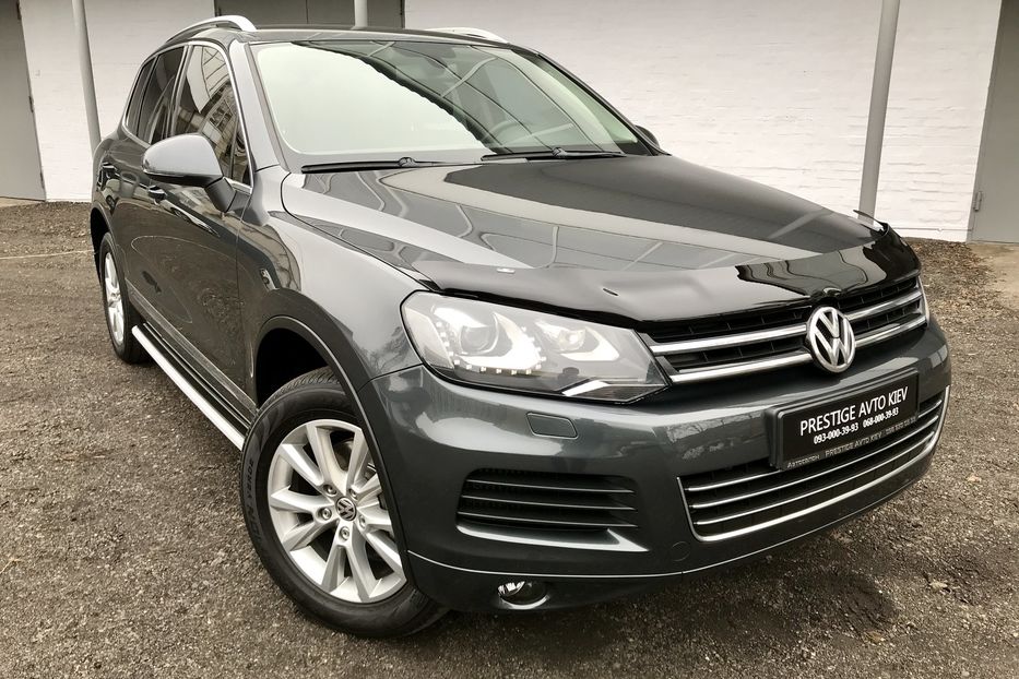 Продам Volkswagen Touareg TDI Официальный 2013 года в Киеве