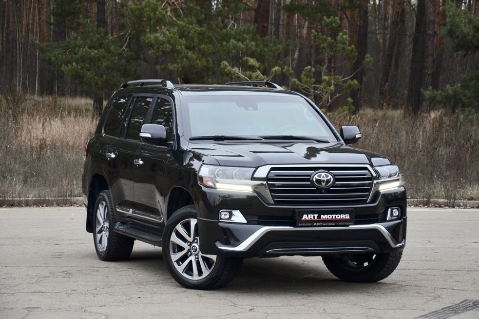 Продам Toyota Land Cruiser 200 ARMORED  2017 года в Киеве