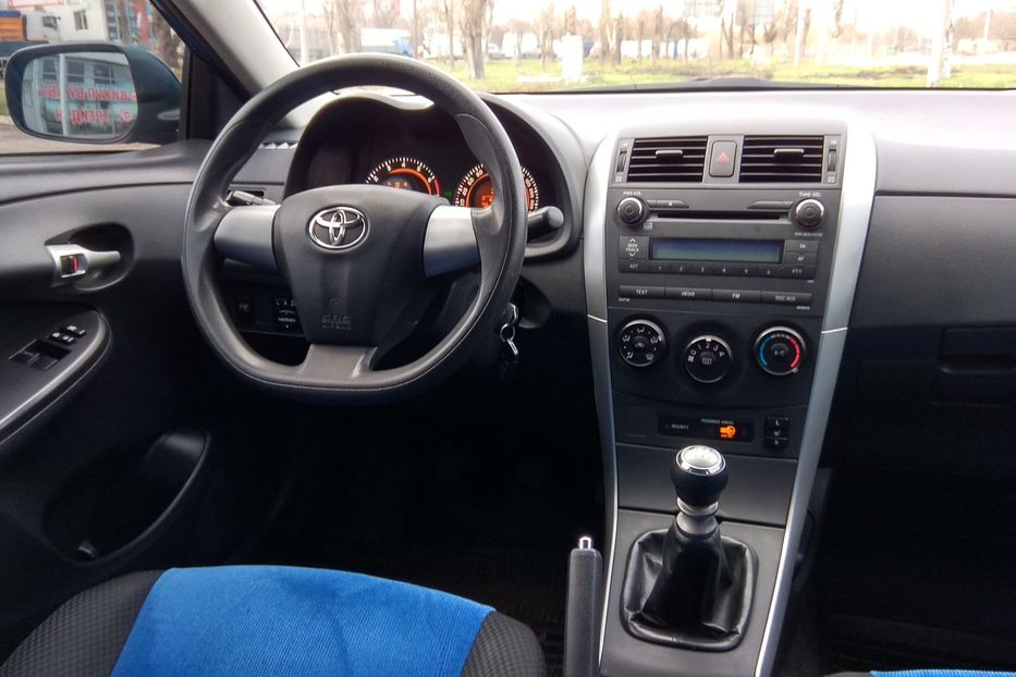 Продам Toyota Corolla Официальный 2011 года в Николаеве