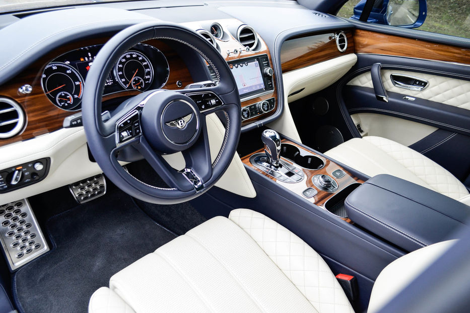 Продам Bentley Bentayga Diesel 2017 года в Киеве