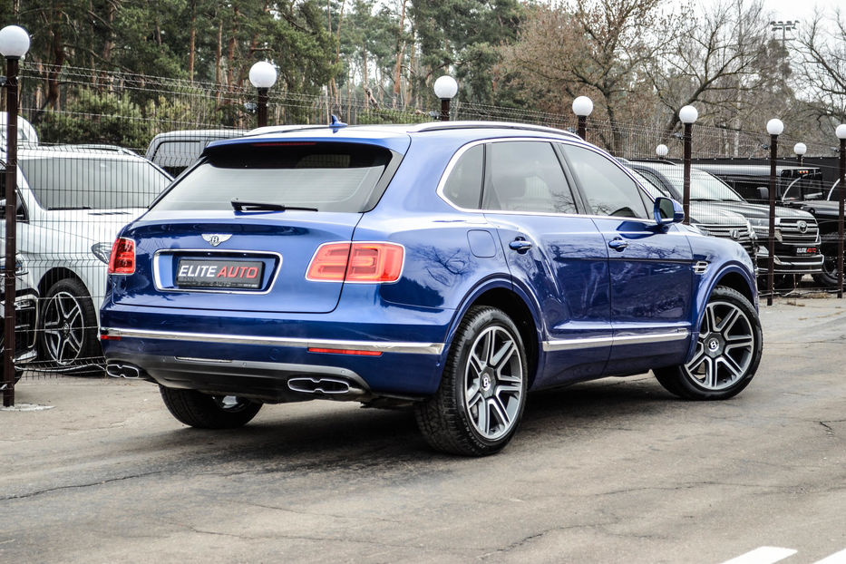 Продам Bentley Bentayga Diesel 2017 года в Киеве