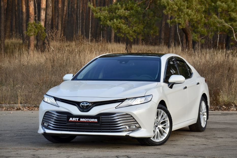 Продам Toyota Camry 2018 года в Киеве