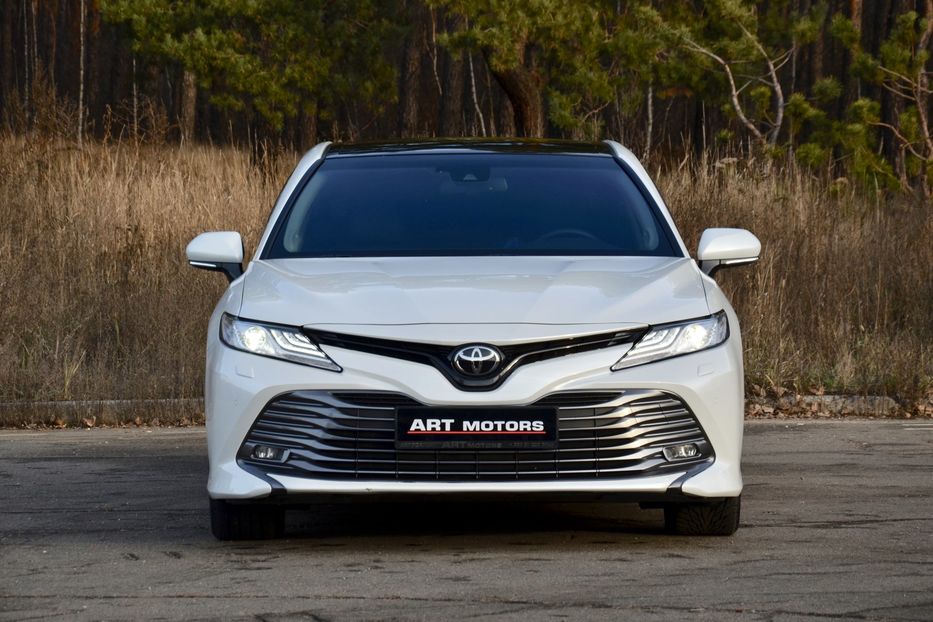 Продам Toyota Camry 2018 года в Киеве
