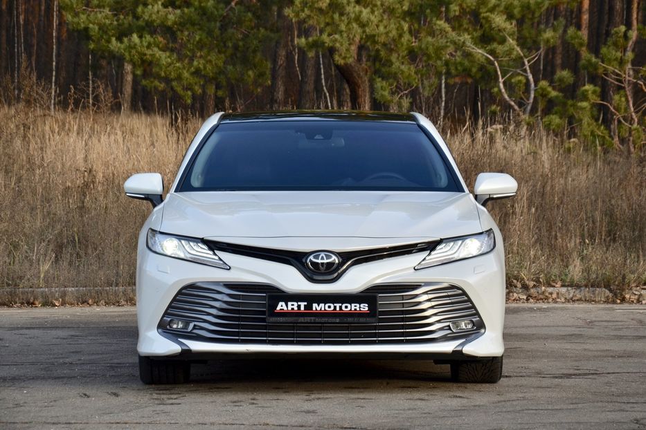 Продам Toyota Camry 2018 года в Киеве