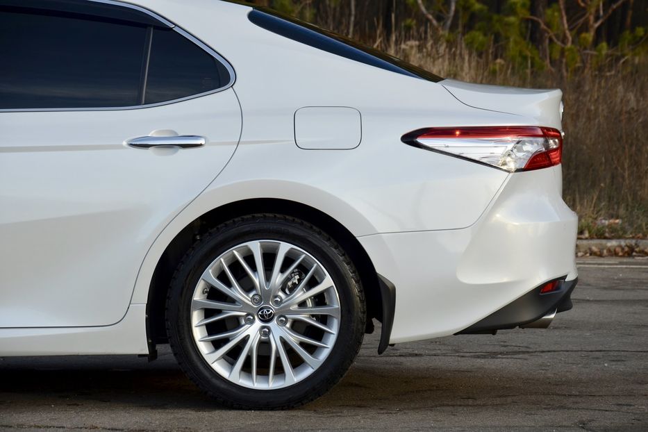 Продам Toyota Camry 2018 года в Киеве