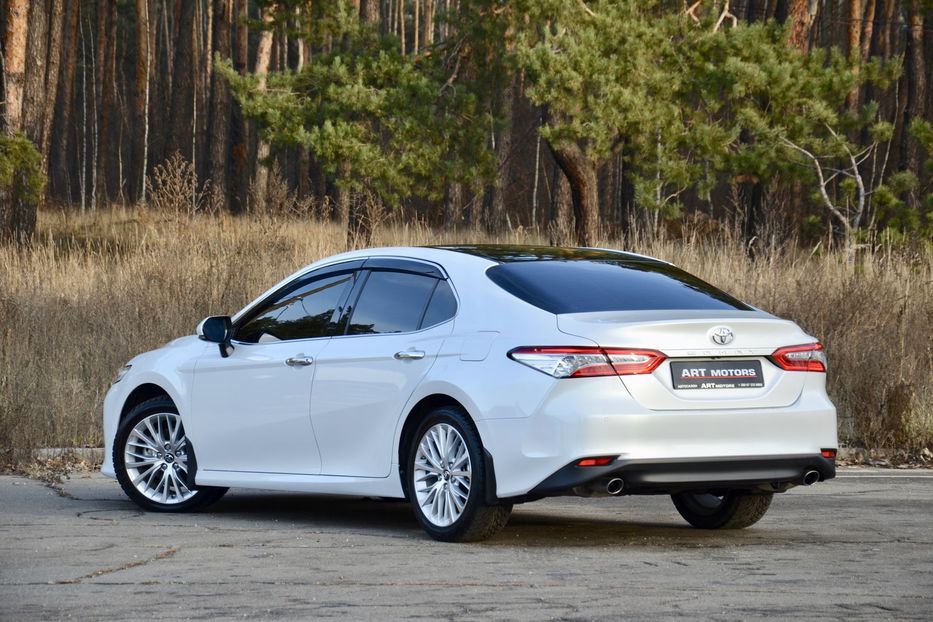 Продам Toyota Camry 2018 года в Киеве