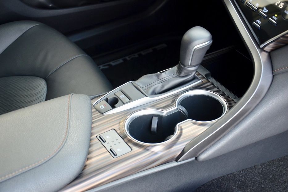 Продам Toyota Camry 2018 года в Киеве