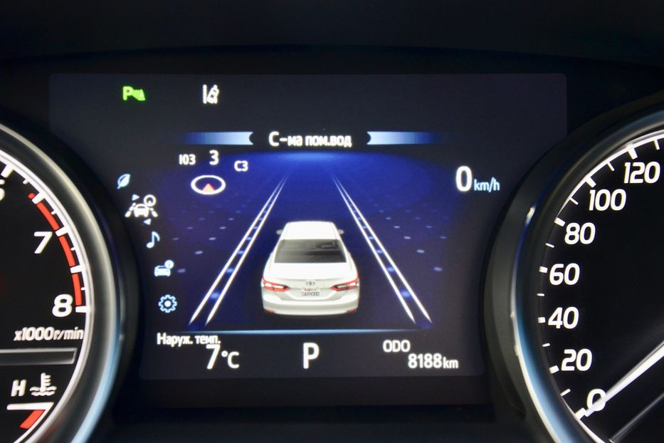 Продам Toyota Camry 2018 года в Киеве