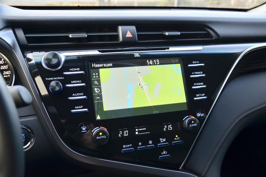 Продам Toyota Camry 2018 года в Киеве