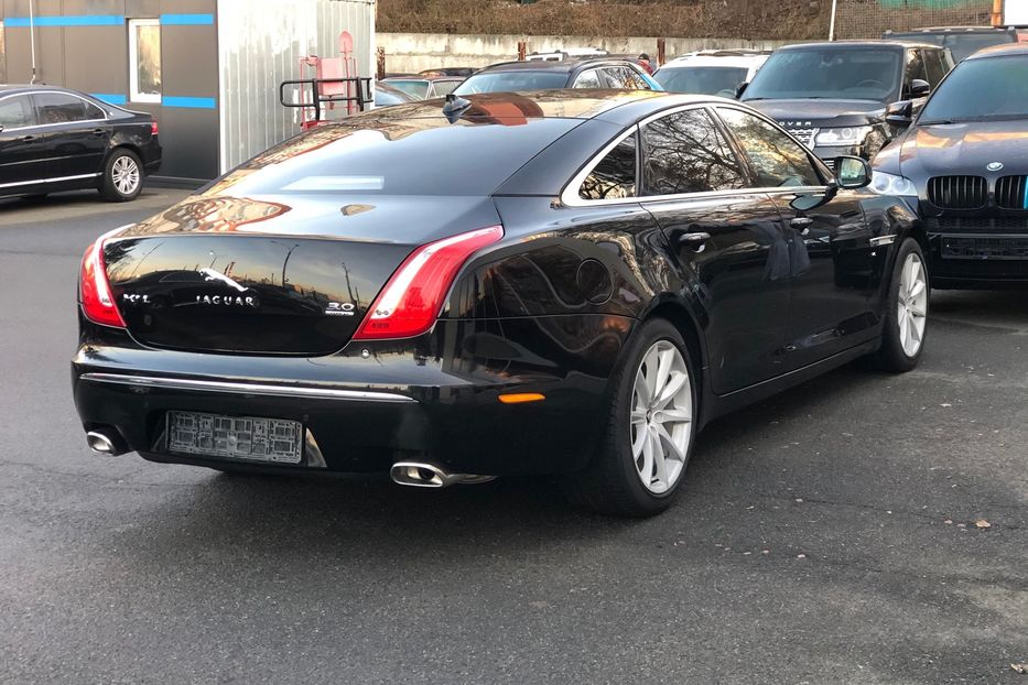 Продам Jaguar XJL AWD 3.0 supercharged 2013 года в Киеве