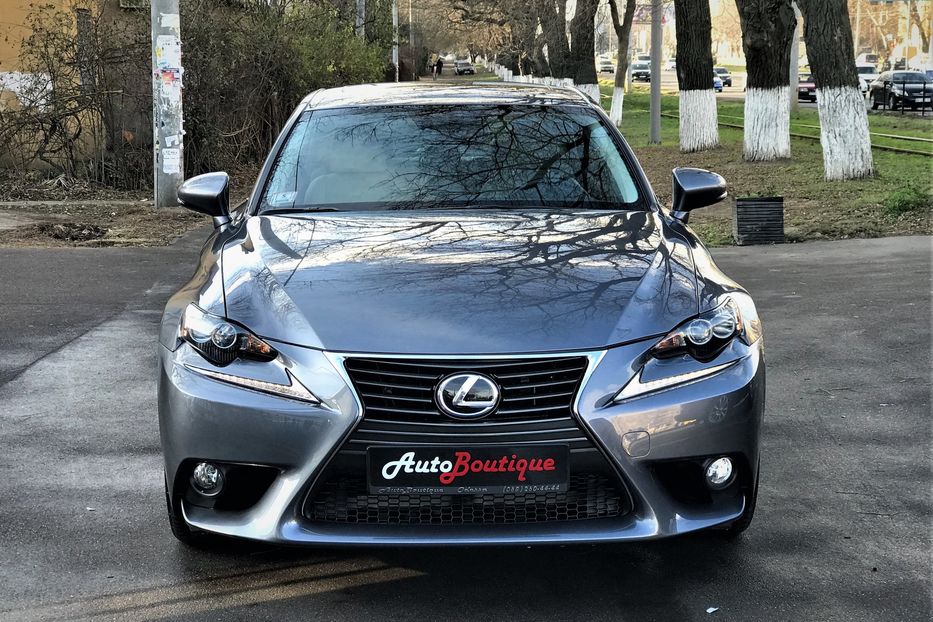 Продам Lexus IS 350 4wd 2013 года в Одессе