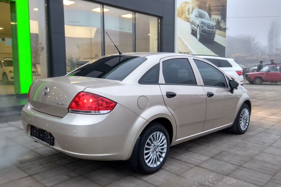 Продам Fiat Linea Официальный 2012 года в Николаеве