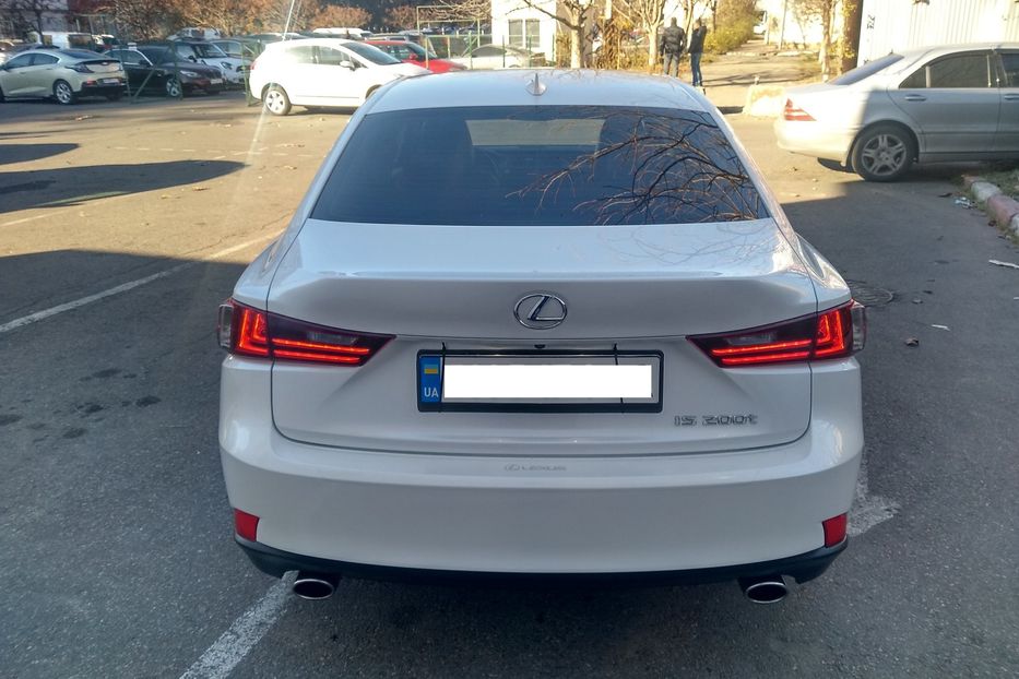 Продам Lexus IS 200 T 2016 года в Одессе