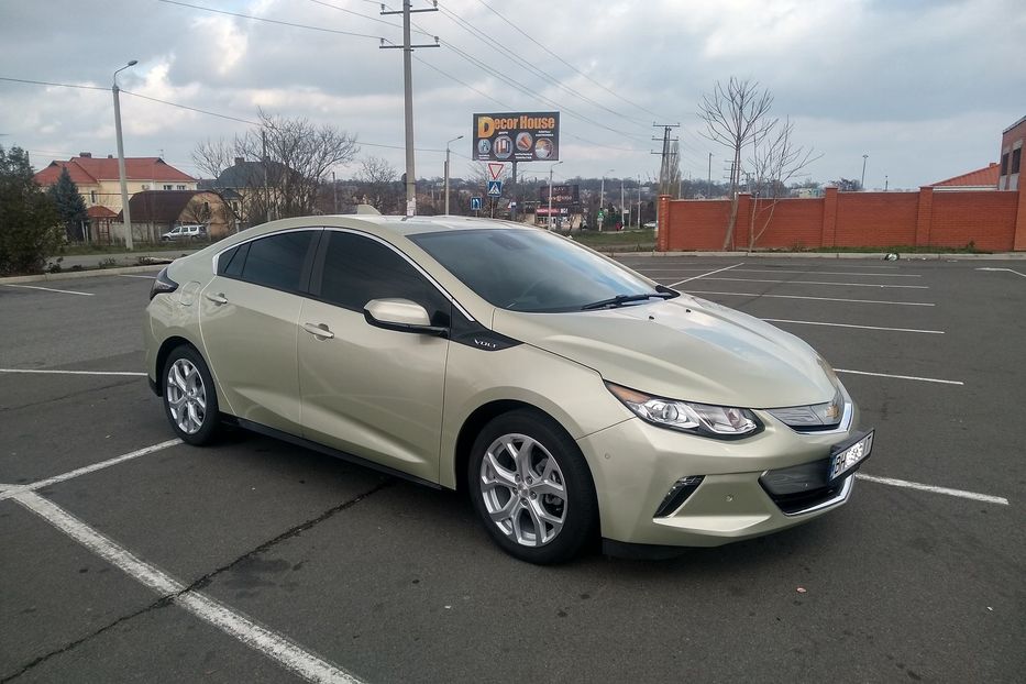 Продам Chevrolet Volt Premier 2017 года в Одессе