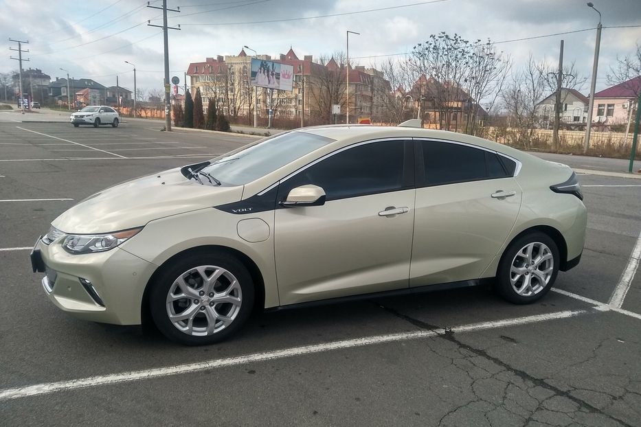 Продам Chevrolet Volt Premier 2017 года в Одессе