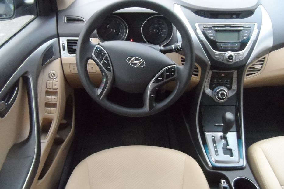 Продам Hyundai Elantra 2012 года в Днепре